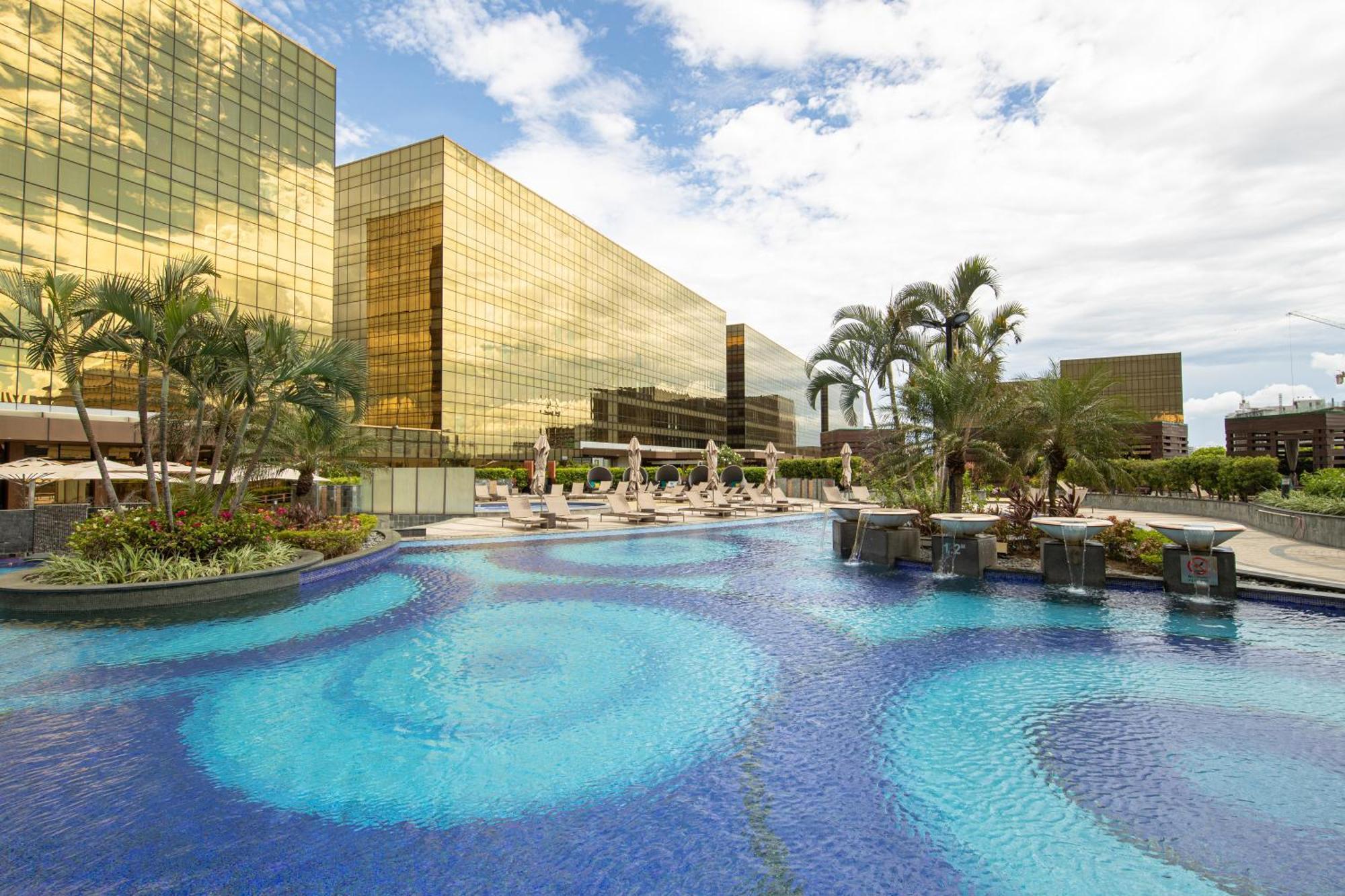City Of Dreams - Nuewa Manila Paranaque City Ngoại thất bức ảnh